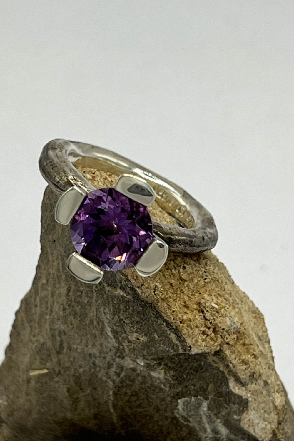 DARKGEM Amethyst Ring