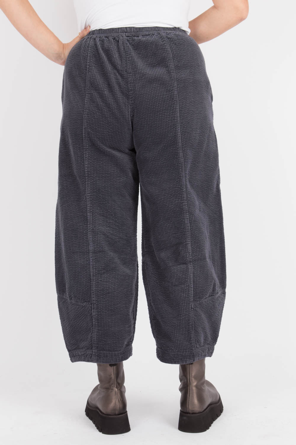 Walkers.Style Barrel Anthracite Trousers