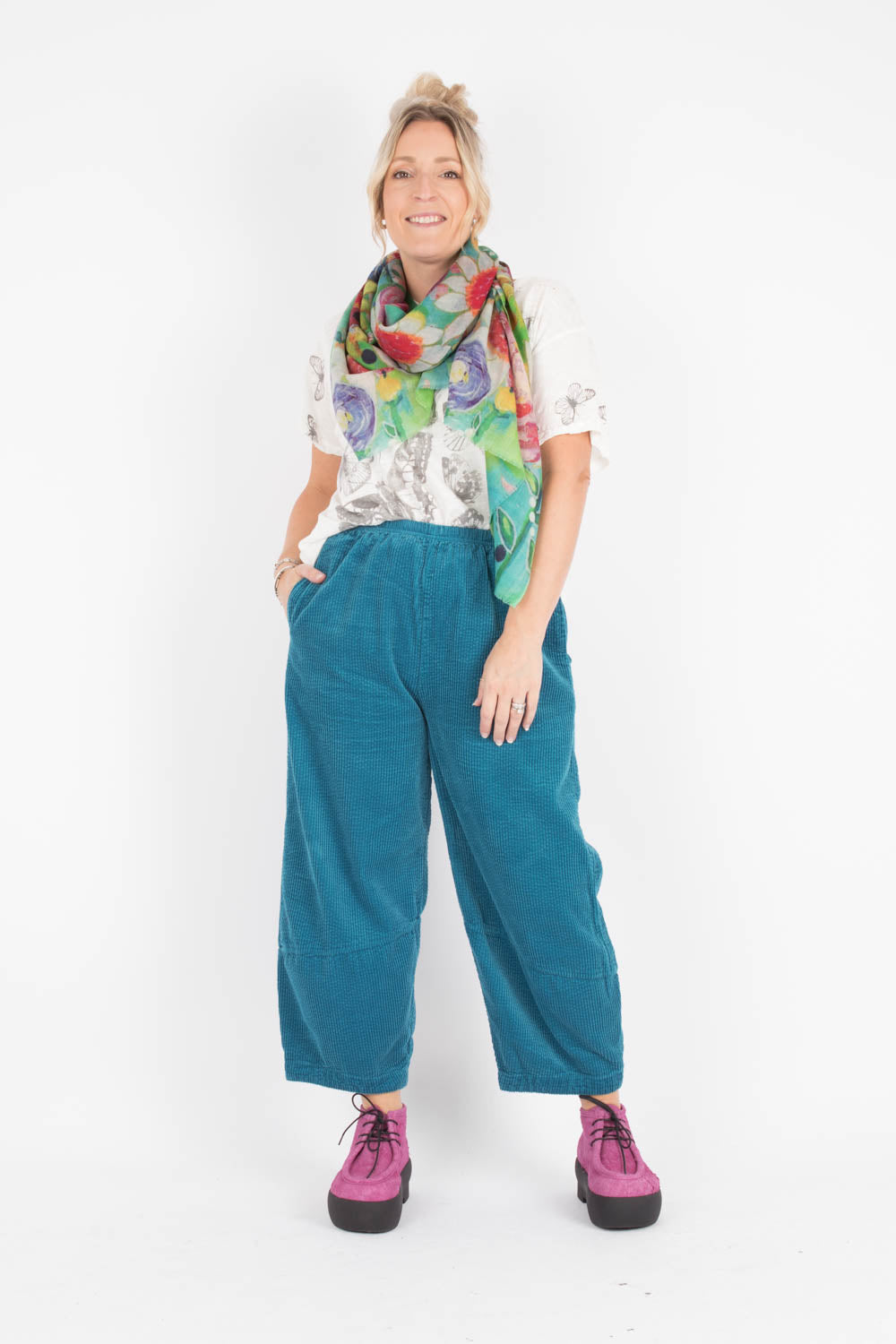 Walkers.Style Barrel Kingfisher Trousers