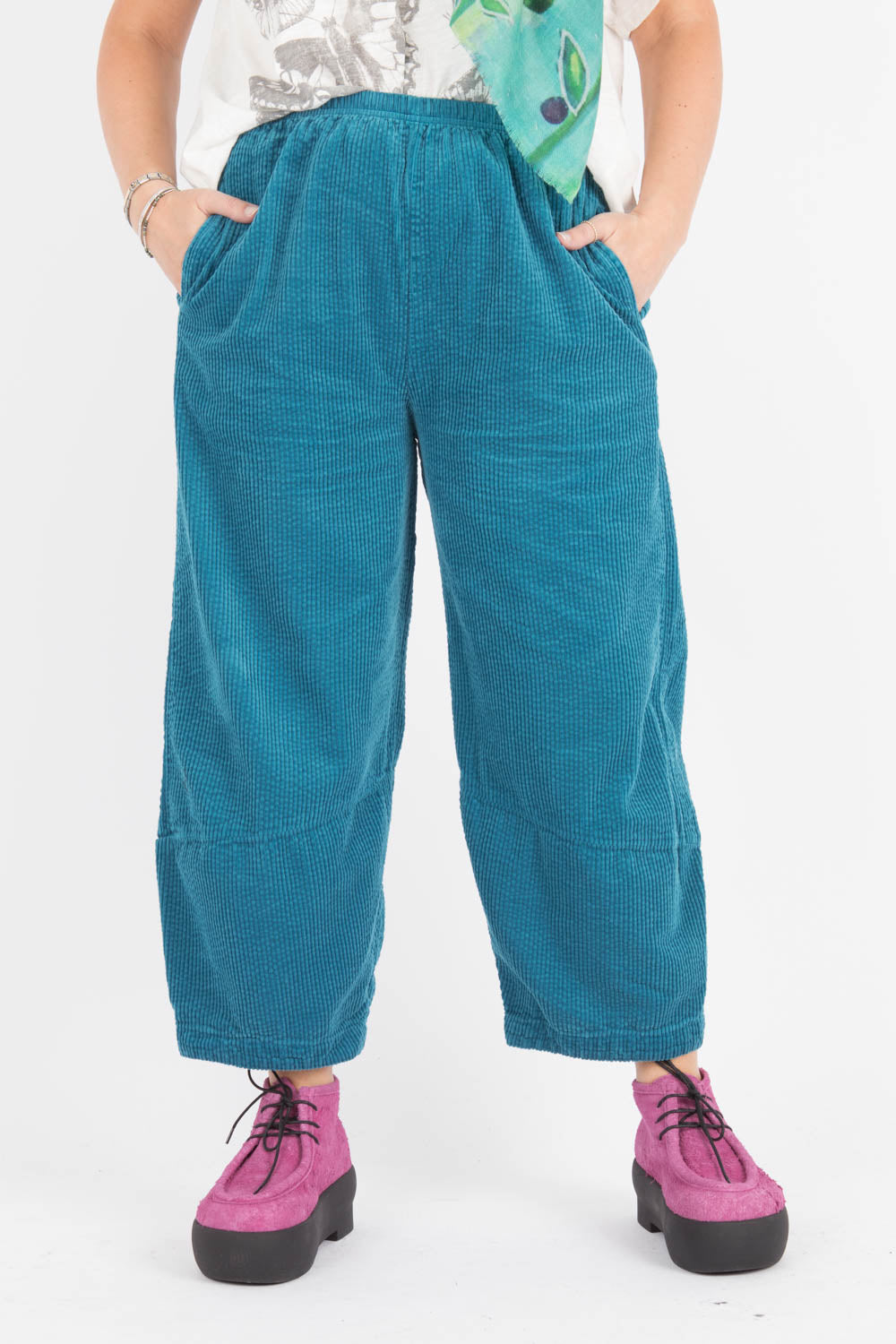 Walkers.Style Barrel Kingfisher Trousers