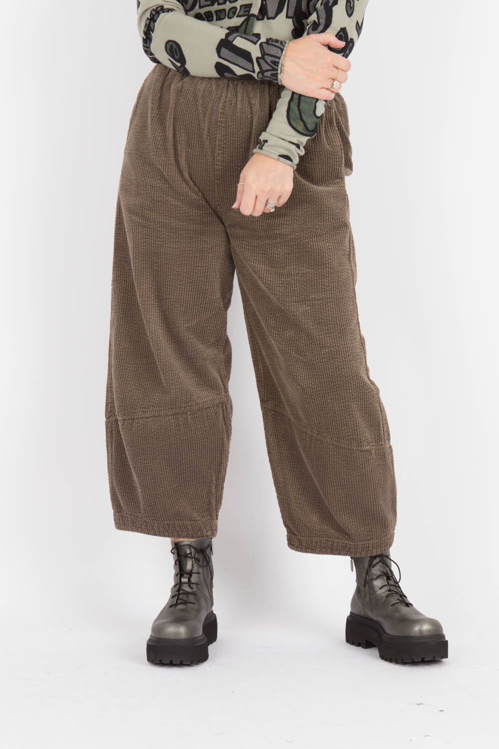 Walkers.Style Barrel Sable Trousers