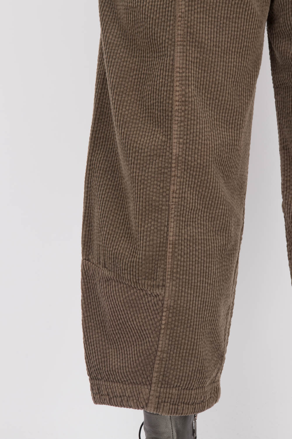 Walkers.Style Barrel Sable Trousers