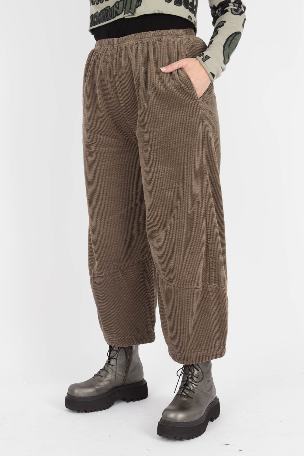 Walkers.Style Barrel Sable Trousers