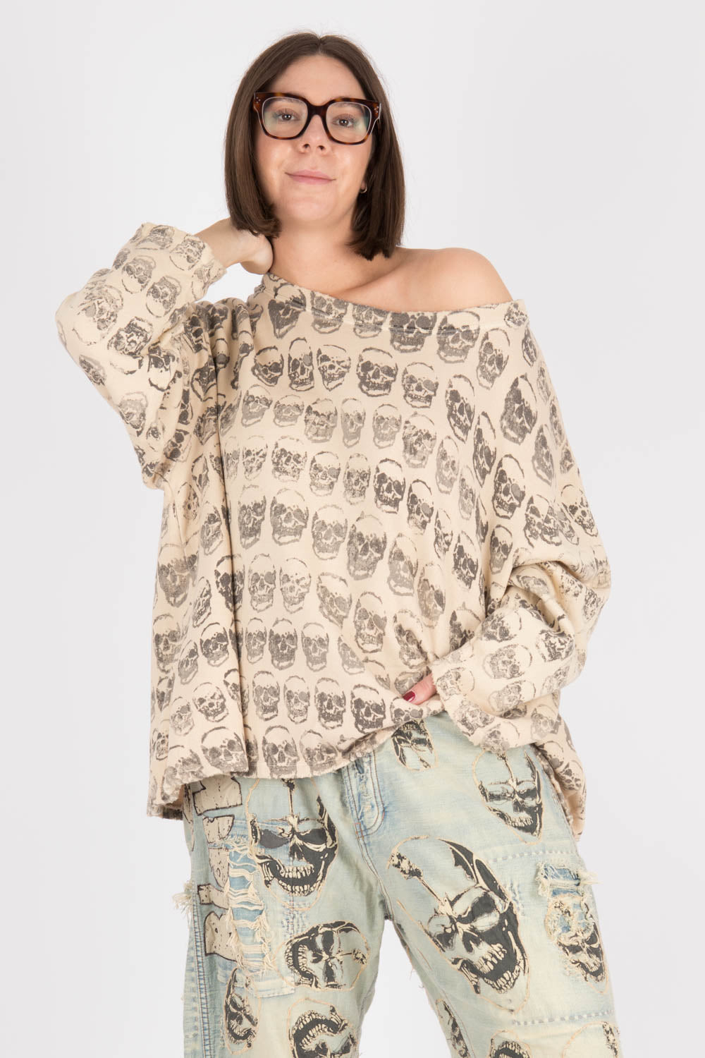 Magnolia Pearl Love Skulls Nago Sweatshirt