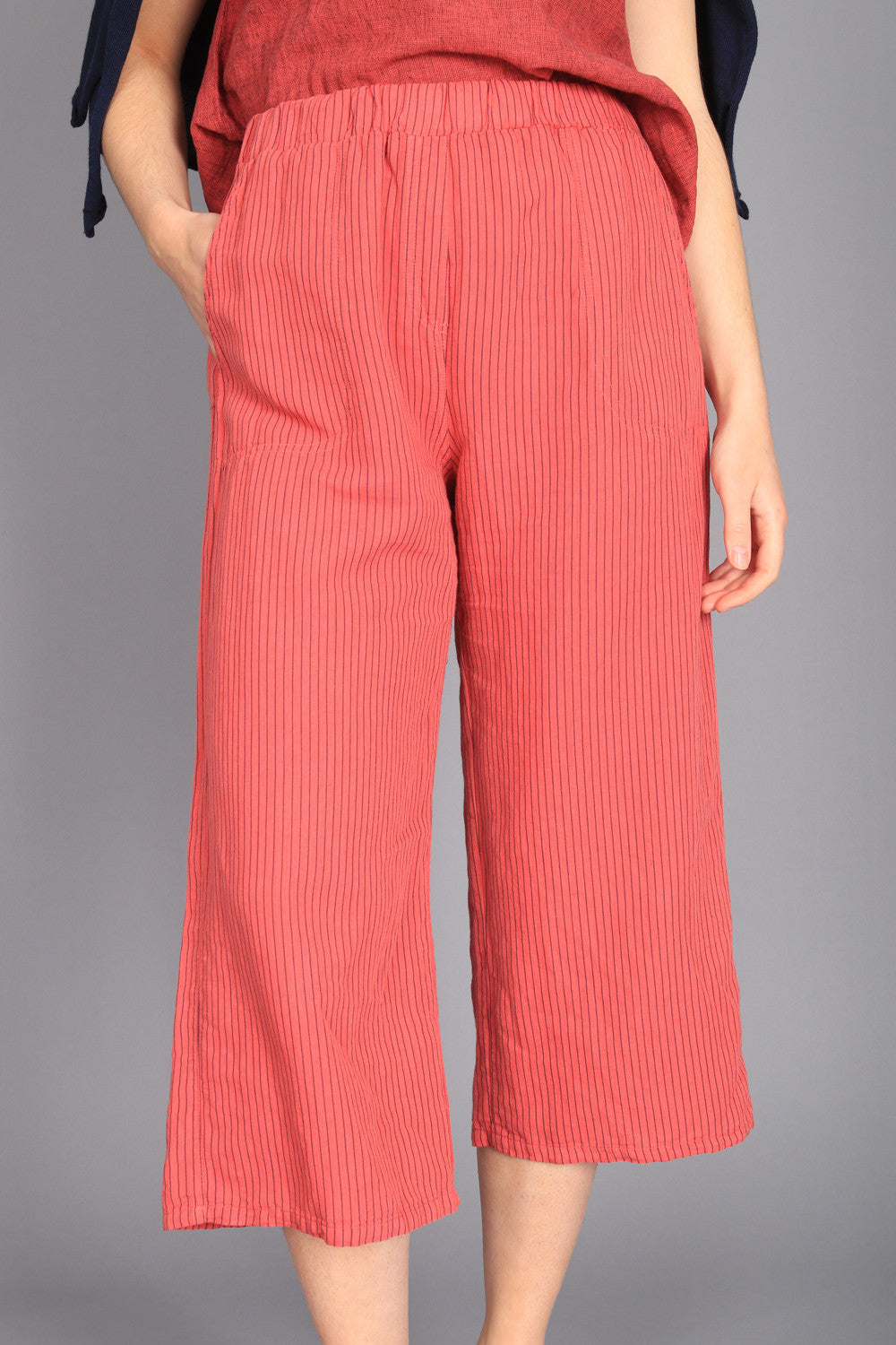 Cut Loose Crop Pant