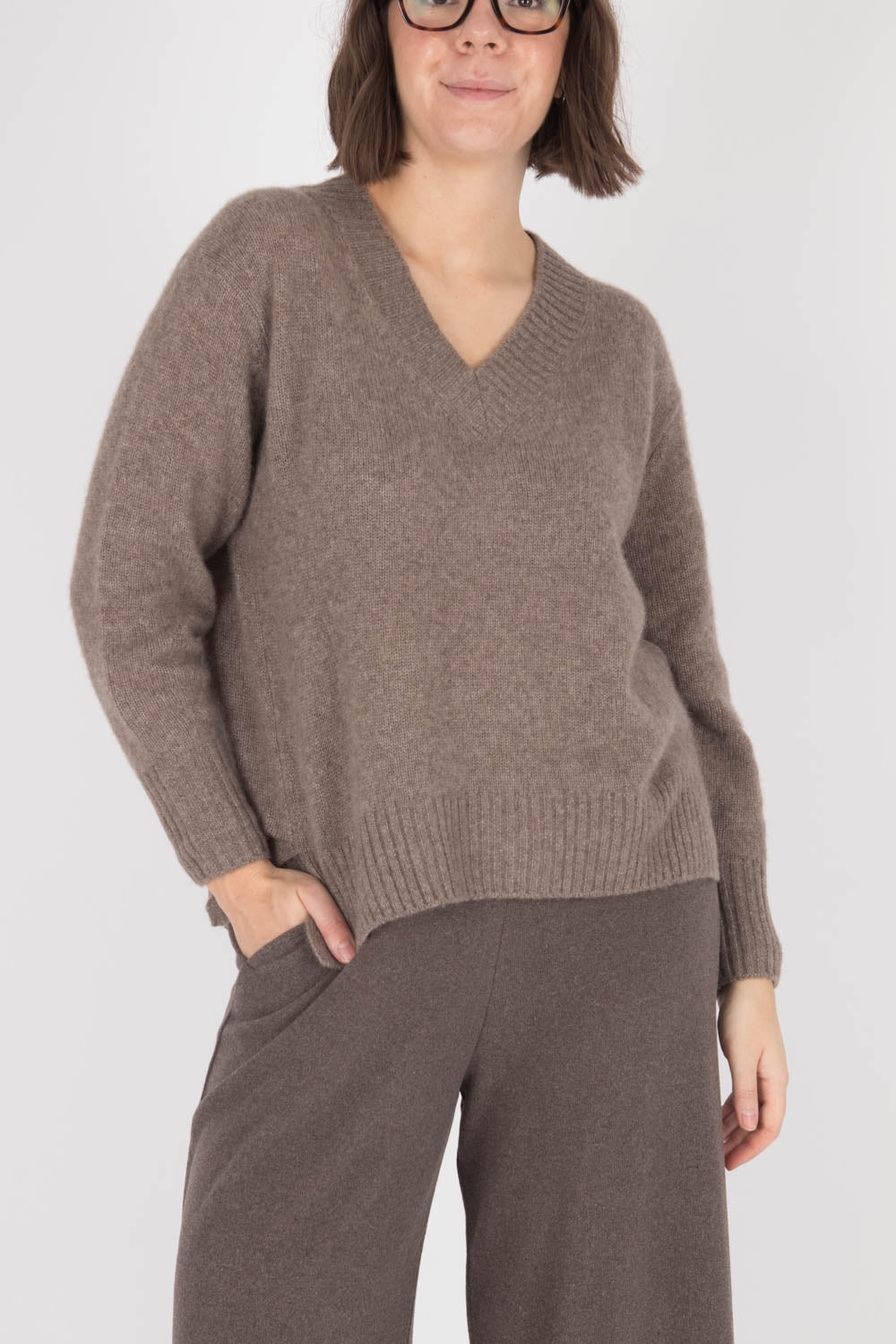 Estheme V Neck Cashmere/Silk Pullover