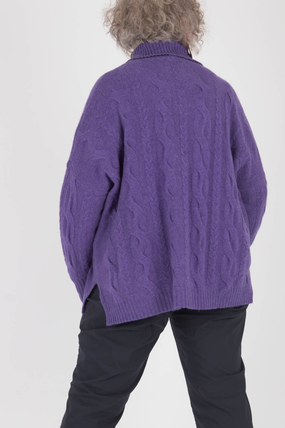 Estheme Roll Cable Knit Cashmere Pullover