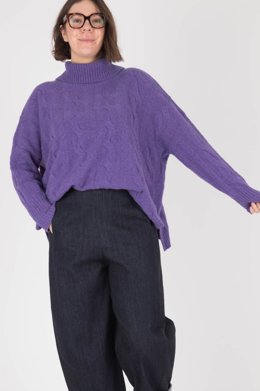 Estheme Roll Cable Knit Cashmere Pullover