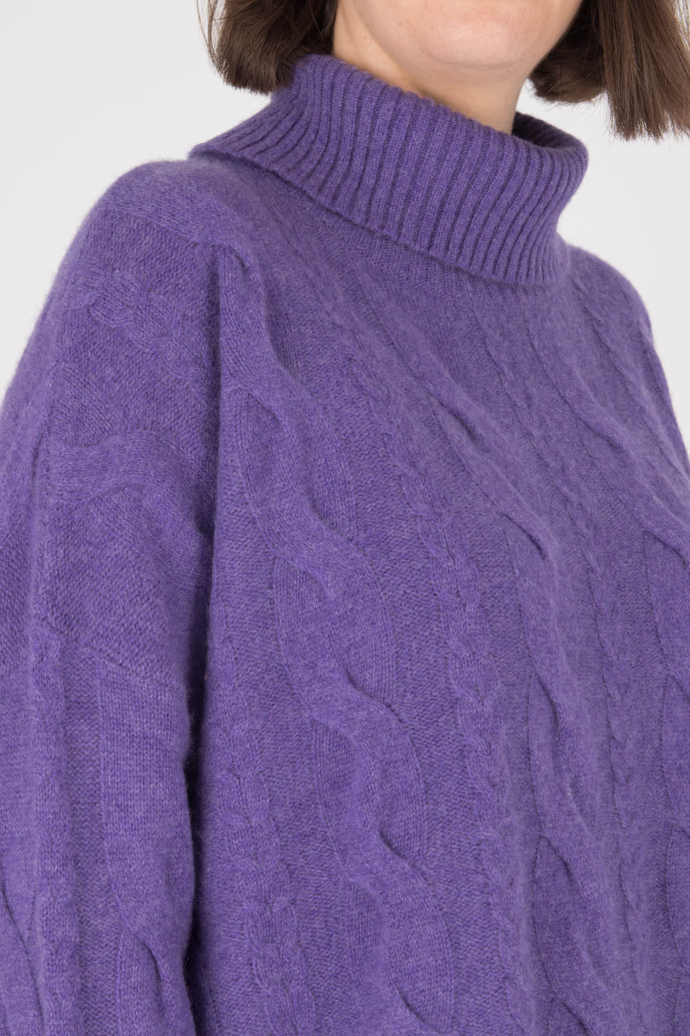 Estheme Roll Cable Knit Cashmere Pullover