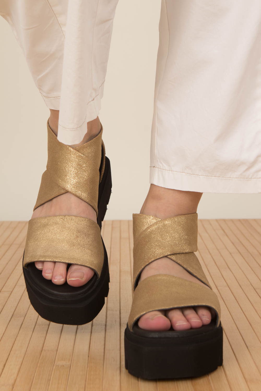 Lofina Gold Sandals