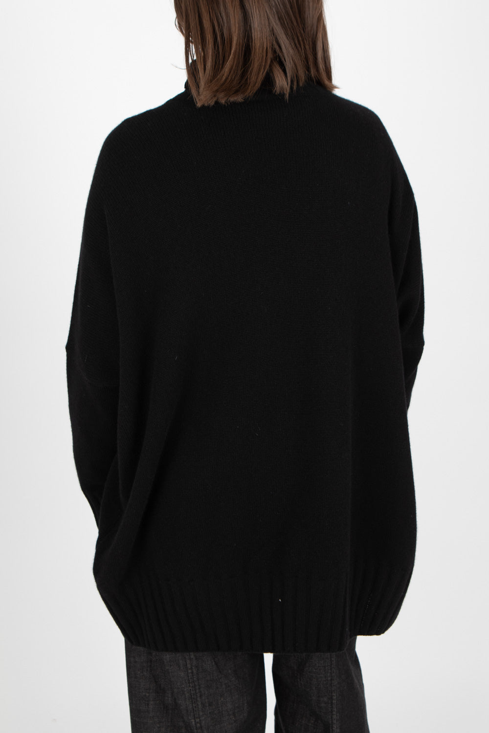 Capra Studio Juno Pullover