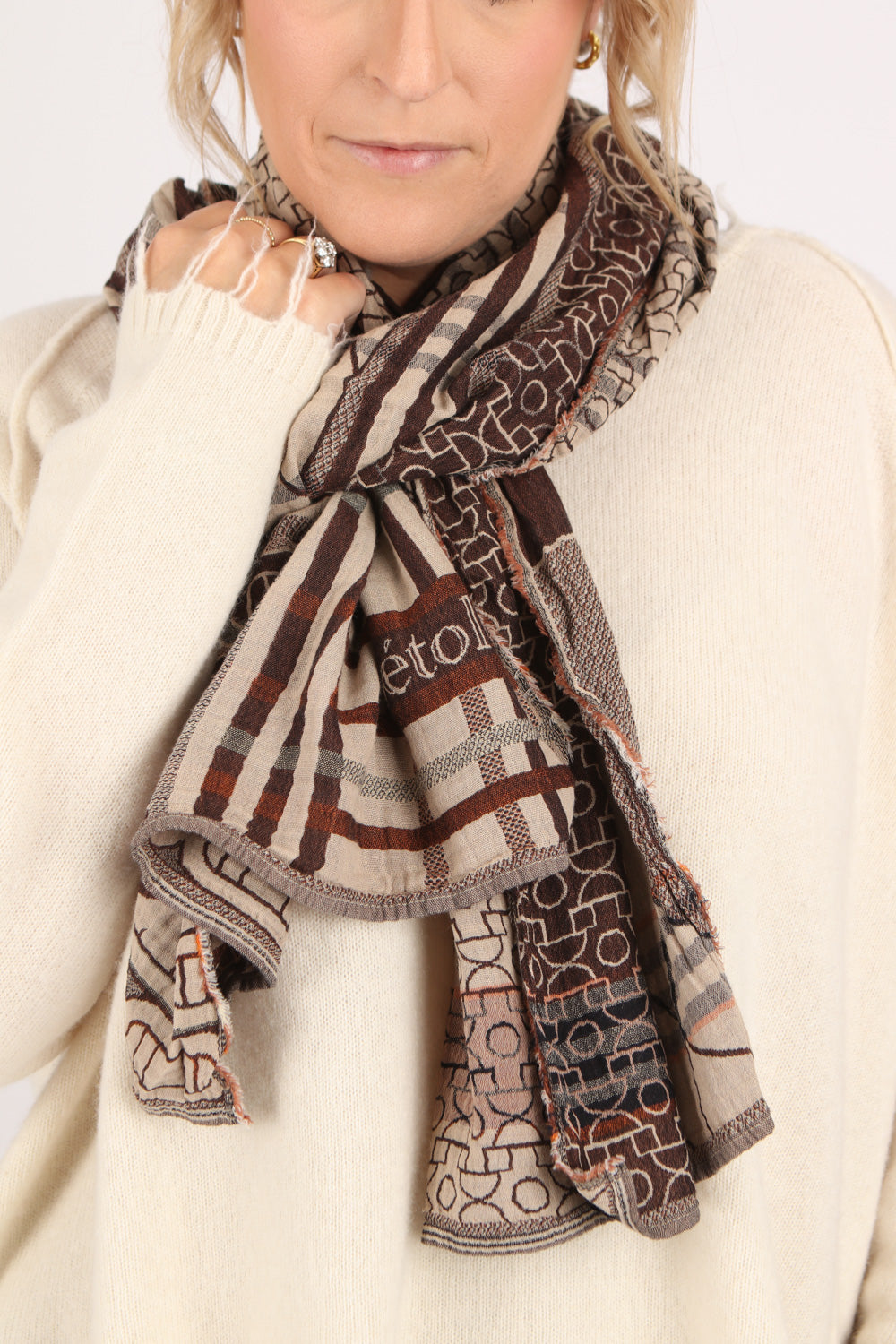 Letol Nelson Scarf