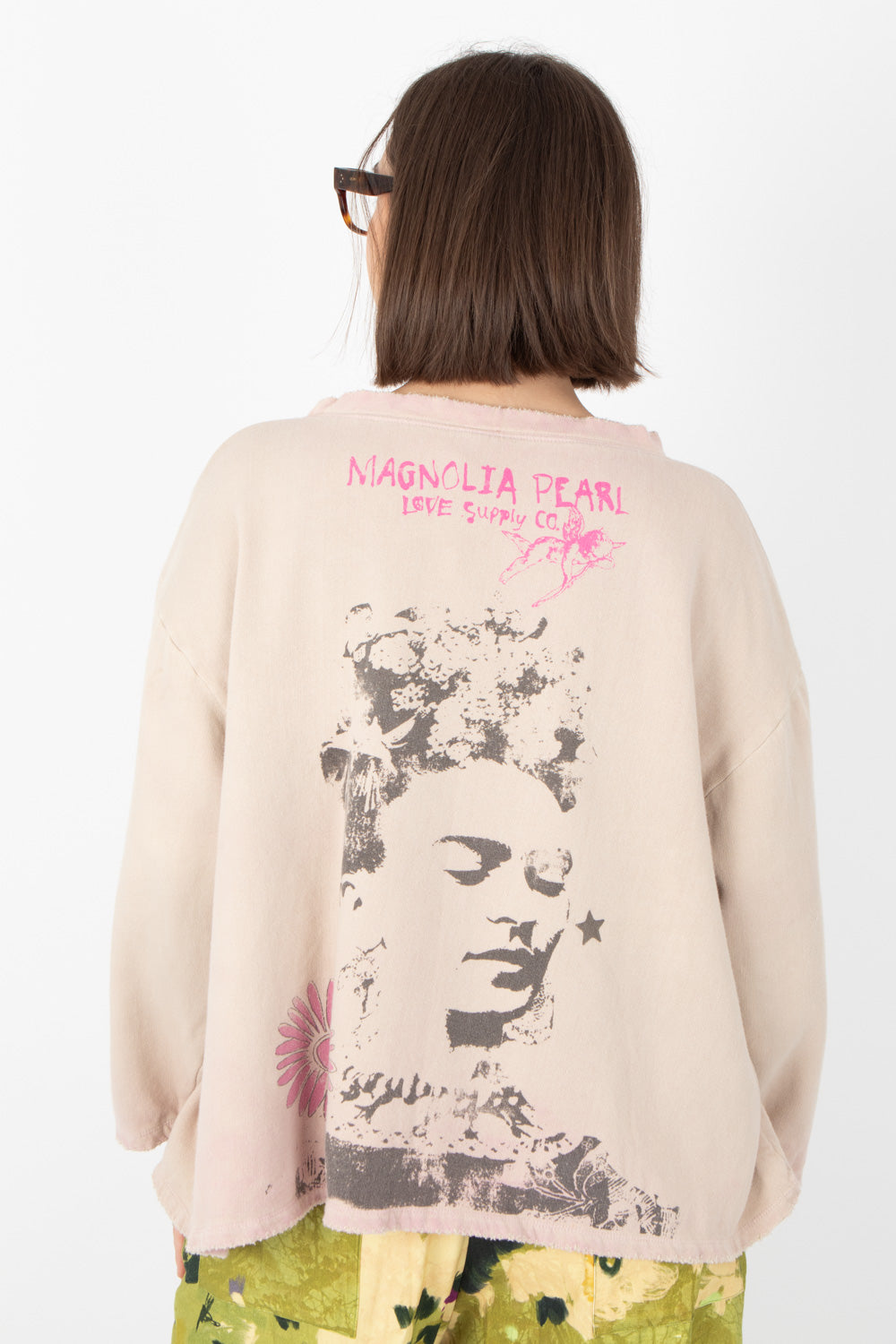 Magnolia Pearl Flight Flowers Friday Nago Sweatshirt