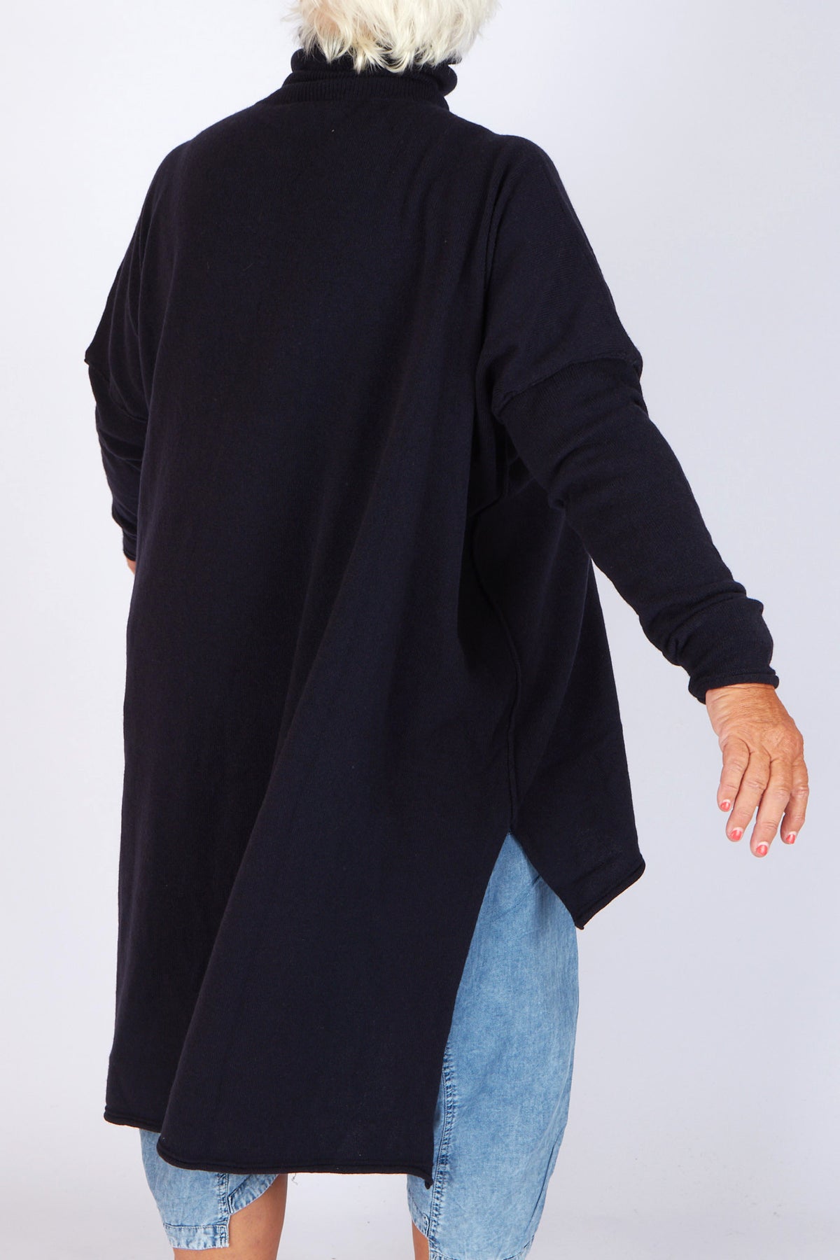 Capra Studio Cassia Pullover