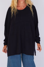 Capra Studio Mira Pullover