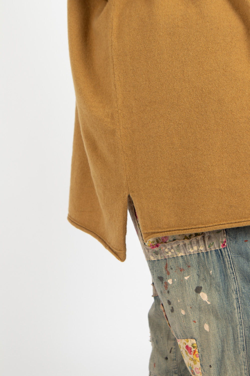 Capra Studio Mira Pullover