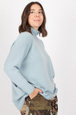 Capra Studio Juno Pullover