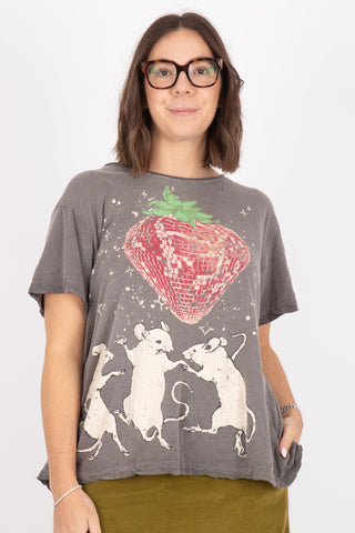 Magnolia Pearl Discotheque Fraises T