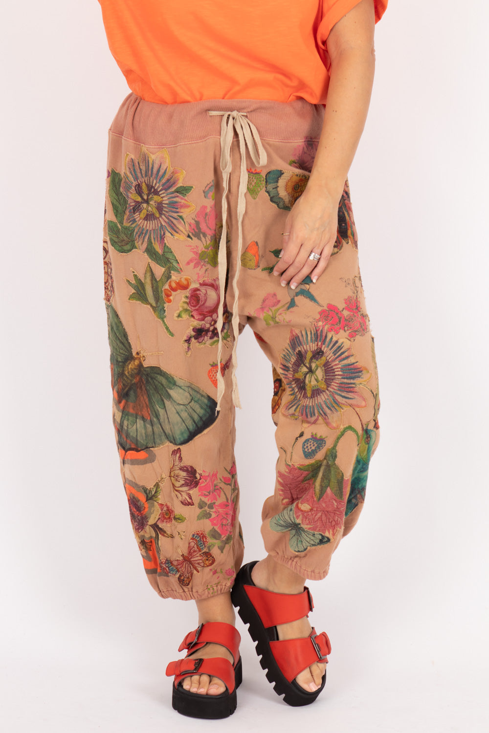 Magnolia Pearl Applique La Jolla Joggers