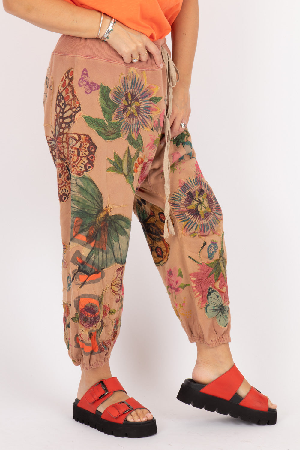 Magnolia Pearl Applique La Jolla Joggers