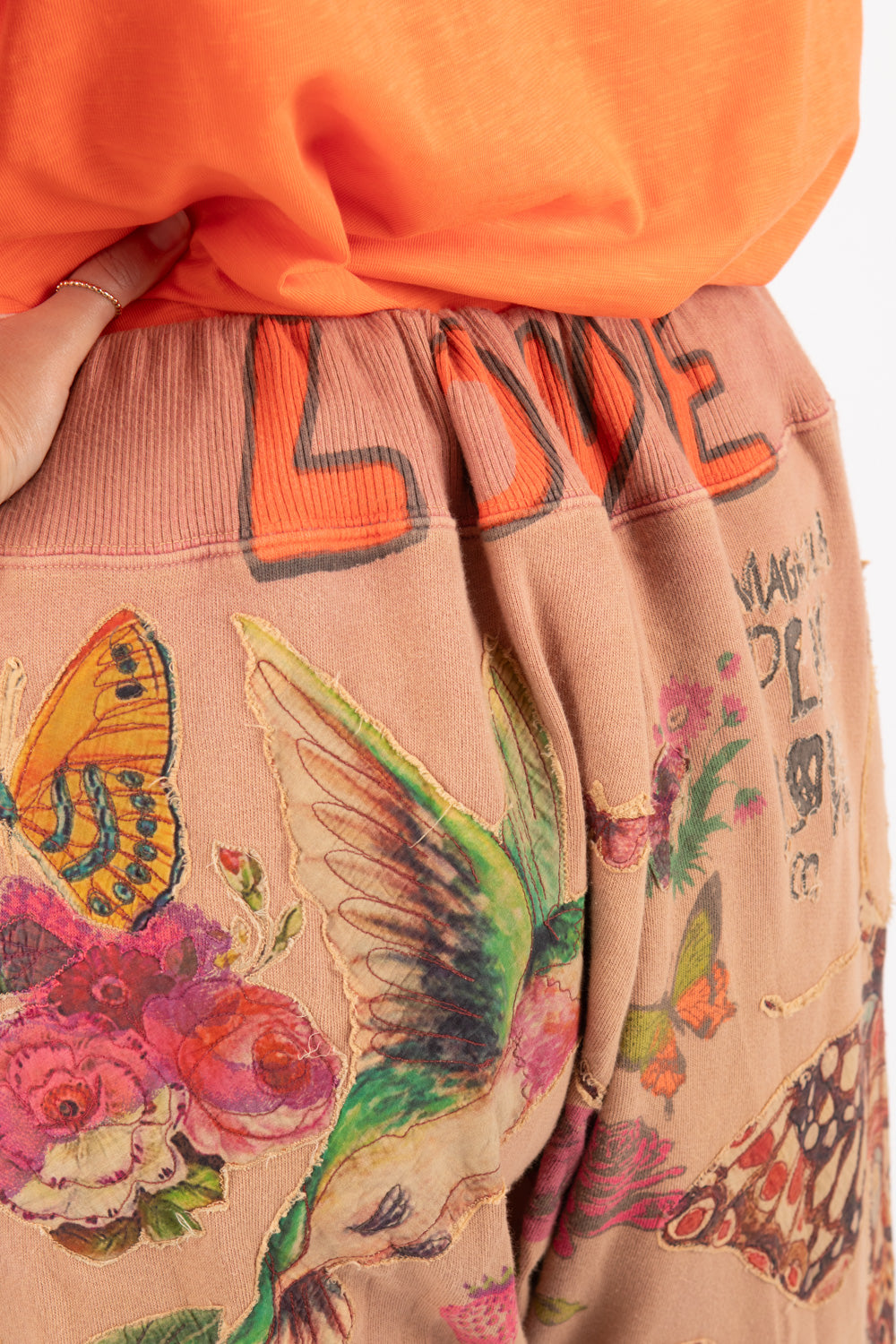 Magnolia Pearl Applique La Jolla Joggers