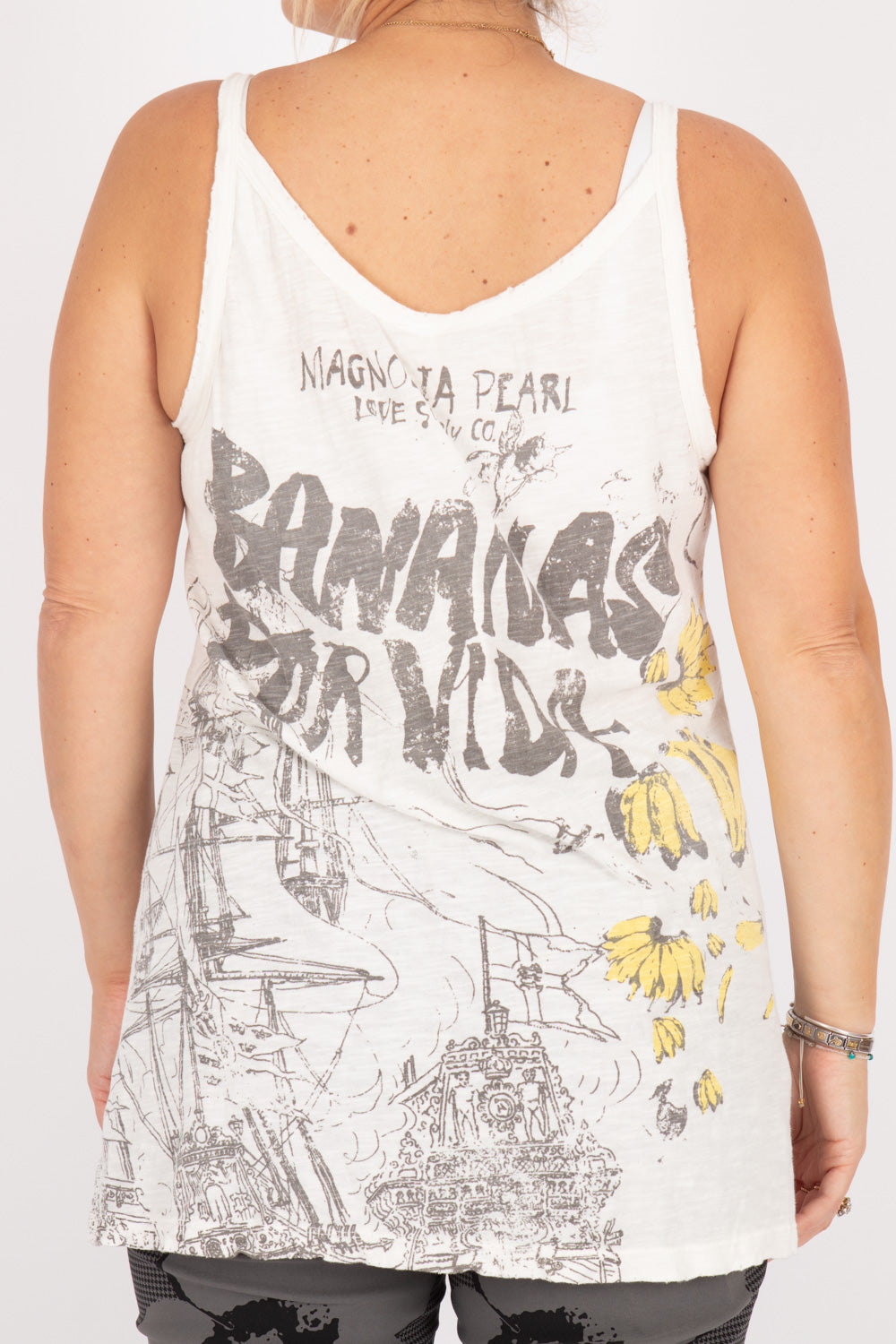 Magnolia Pearl Bananas Por Vida Lana Tank