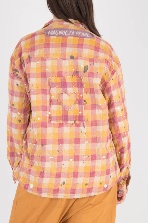 mp100115 - Magnolia Pearl Boyfriend Shirt @ Walkers.Style buy women's clothes online or at our Norwich shop.