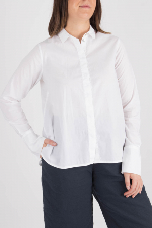 bb100139 - By Basics Shirt @ Walkers.Style buy women's clothes online or at our Norwich shop.