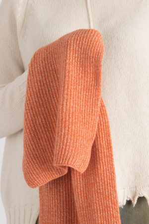 cs105219 - Capra Studio Cashmere Scarf @ Walkers.Style buy women's clothes online or at our Norwich shop.