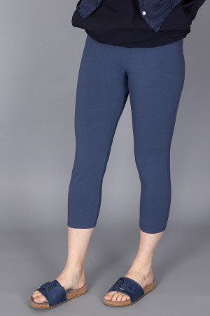 cl210197 - Cut Loose Capri Legging @ Walkers.Style women's and ladies fashion clothing online shop