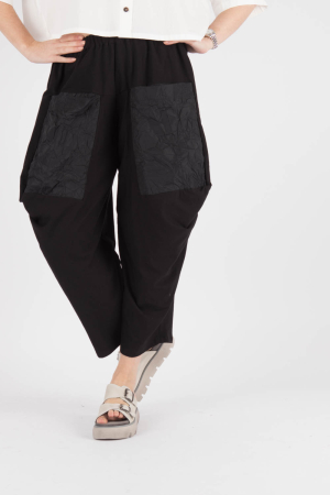 ks215298 - Kedem Sasson Pants @ Walkers.Style buy women's clothes online or at our Norwich shop.