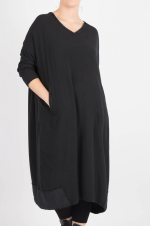 hw235343 - Hannoh Wessel Dinah Dress @ Walkers.Style buy women's clothes online or at our Norwich shop.