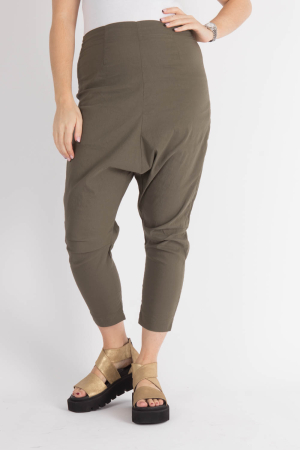 rh235391 - Rundholz Trousers @ Walkers.Style buy women's clothes online or at our Norwich shop.