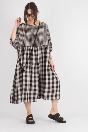 ks240233 - Kedem Sasson Magnolia Dress @ Walkers.Style buy women's clothes online or at our Norwich shop.