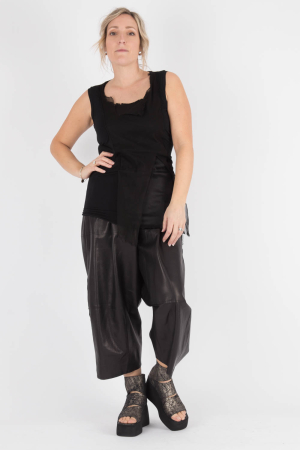mi240343 - MiiN Trousers @ Walkers.Style buy women's clothes online or at our Norwich shop.